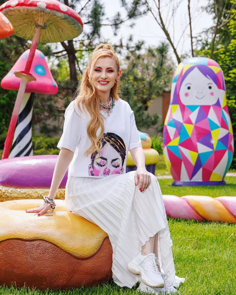 ALINA SORESCU DESPRE DVIORT