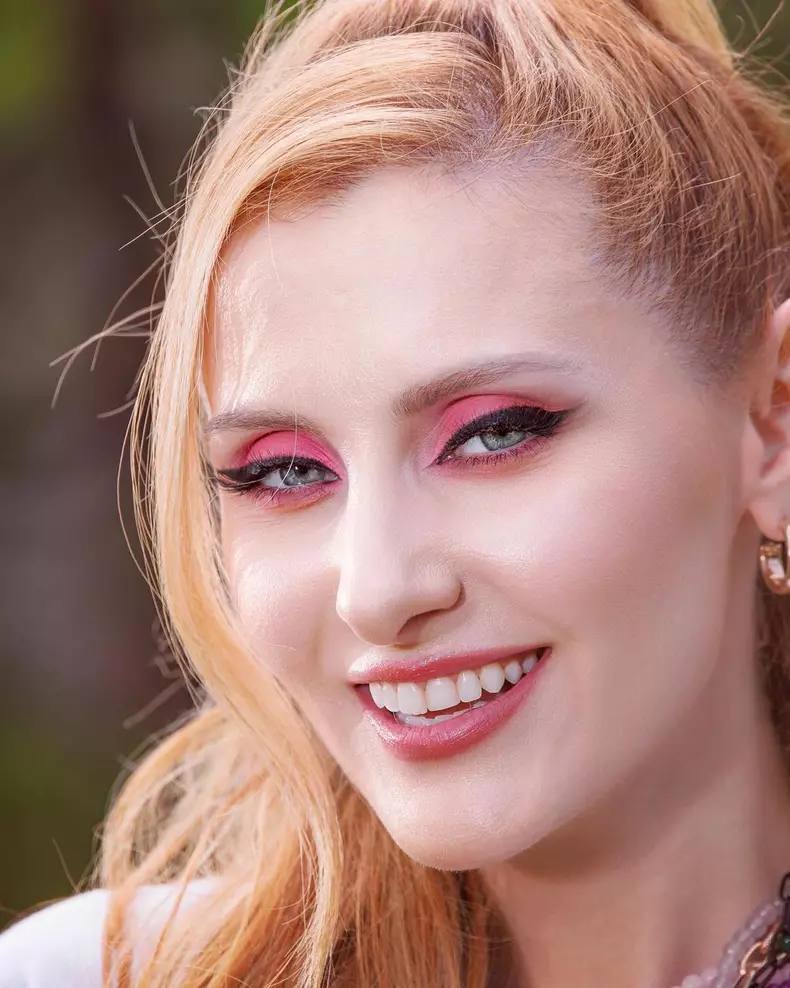 alina sorescu cantareata