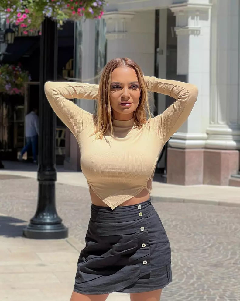 Andreea ANtonescu cantareata