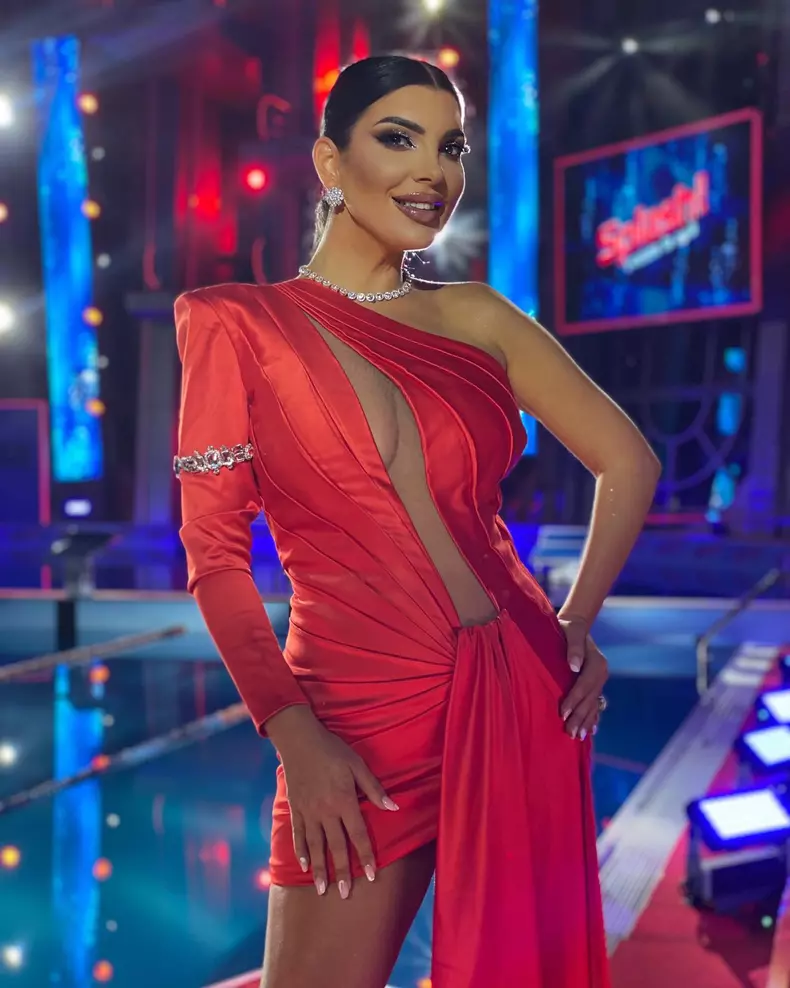 cine-este-andreea-tonciu-8