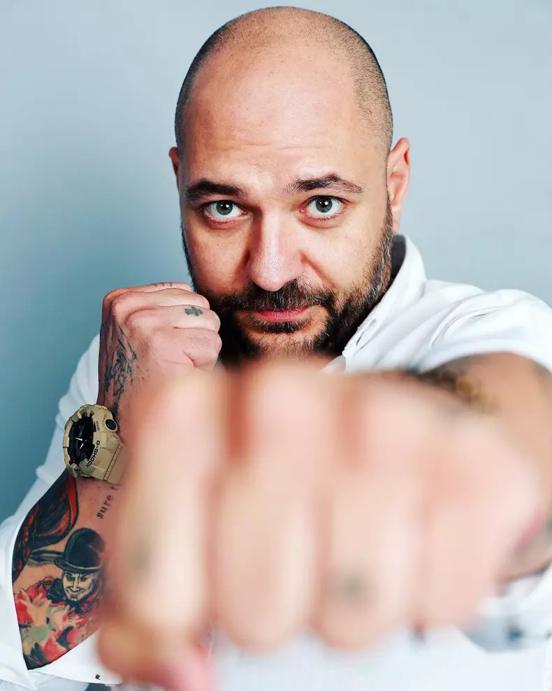 cine-este-cristi-mitrea-1