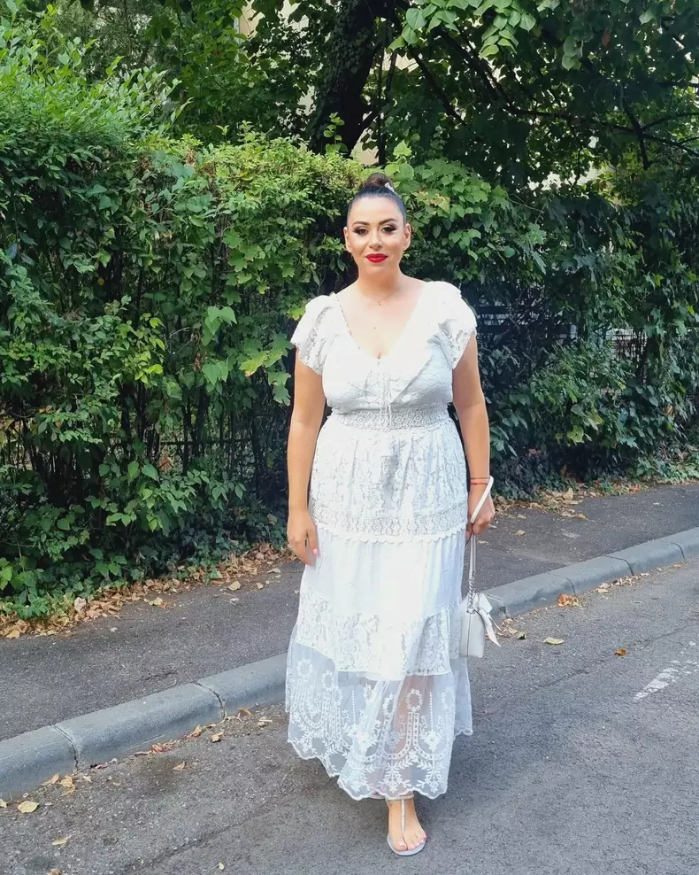 oana-roman-in-costum-de-baie-12