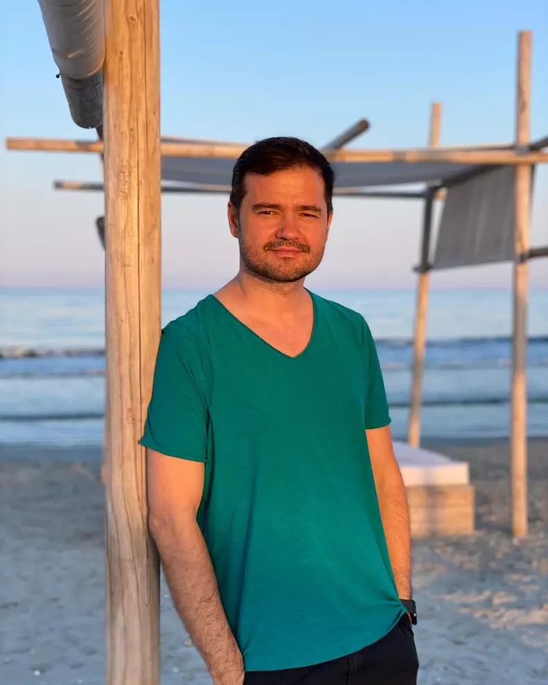 cine-este-laurentiu-duta-8