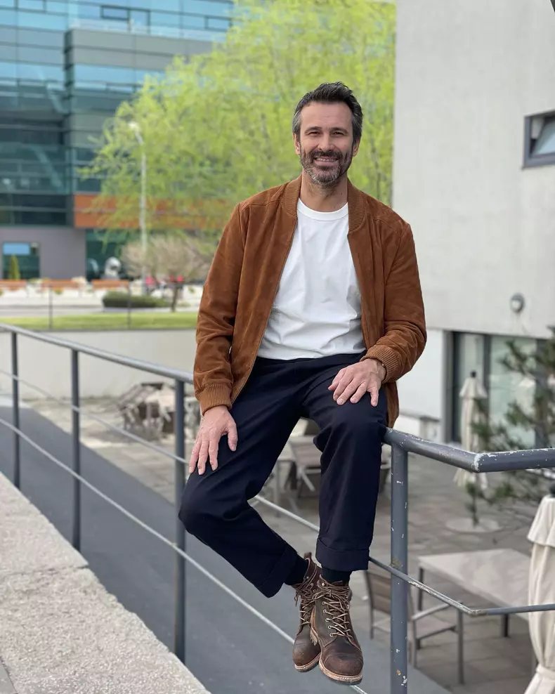 cine-este-nicolai-tand-7