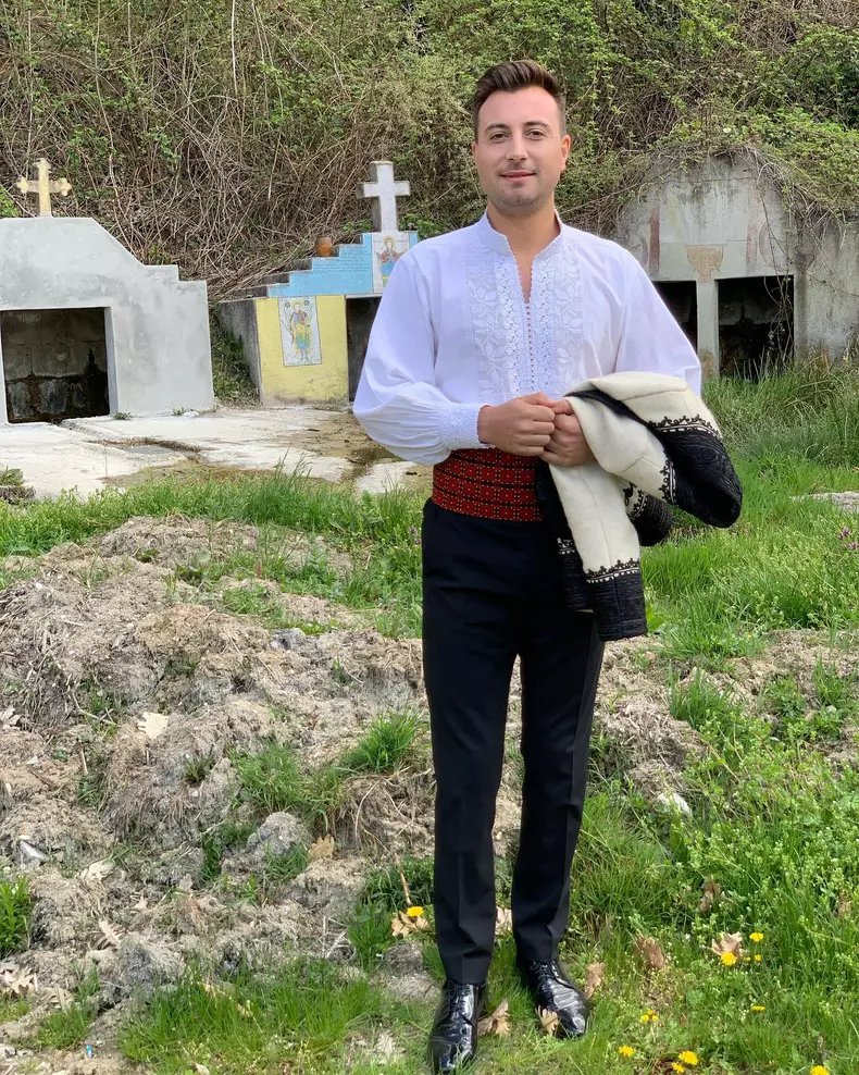 cine-este-valentin-sanfira-11