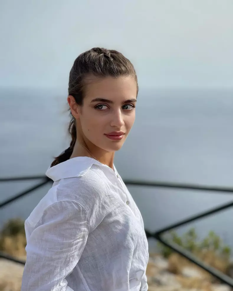 cine-este-ana-bodea-6