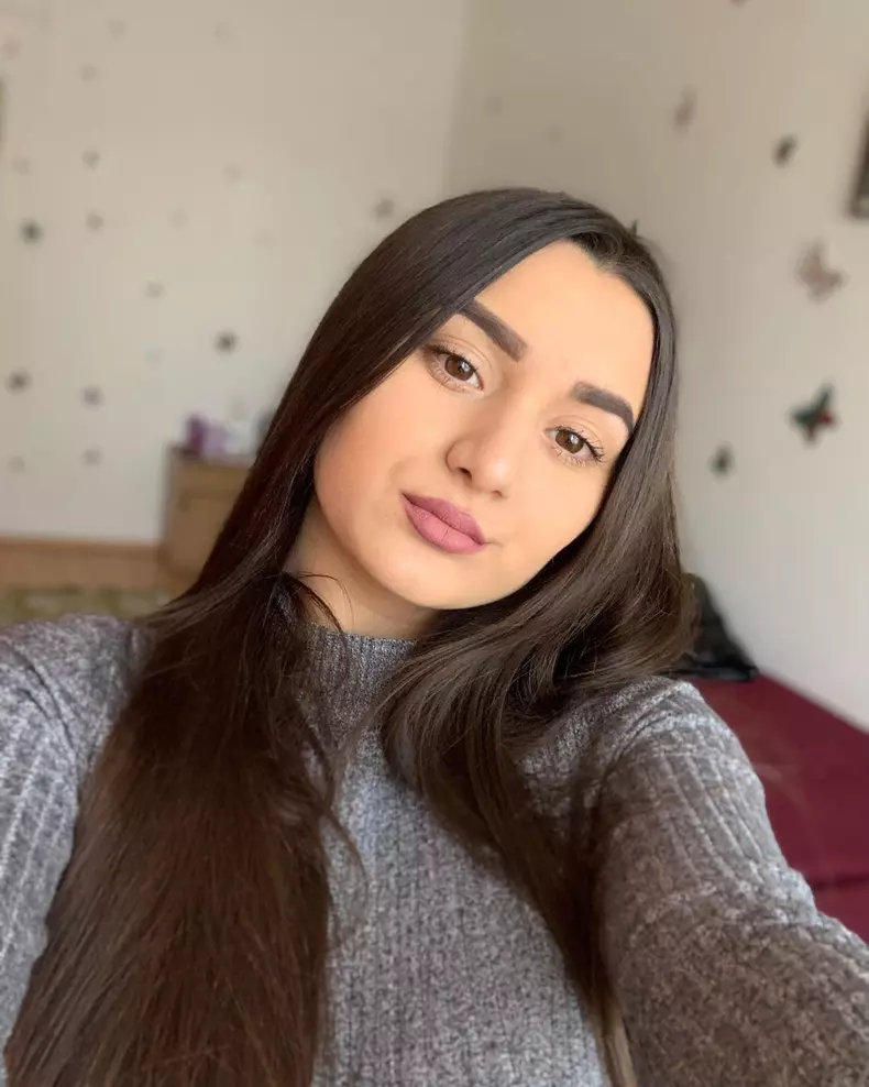 cine-este-camelia-dumitrache-sora-lui-jador-7