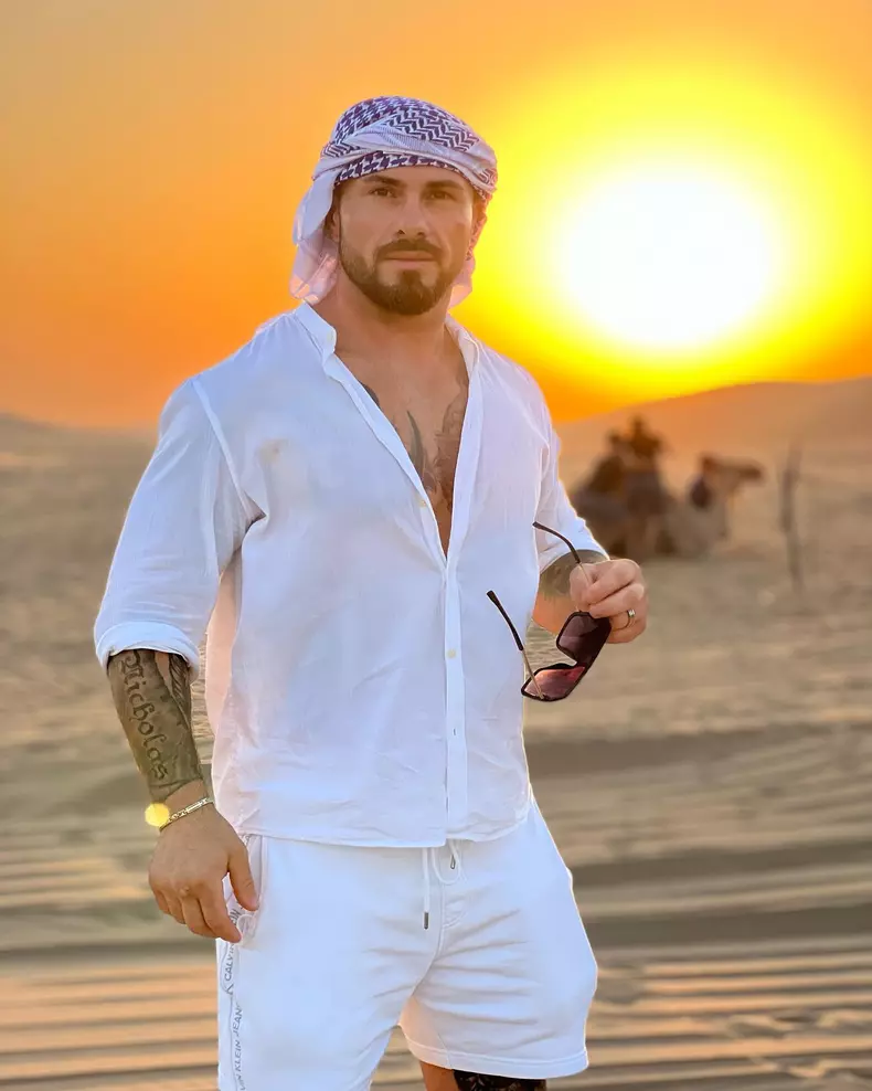 cine-este-alin-chirila-4