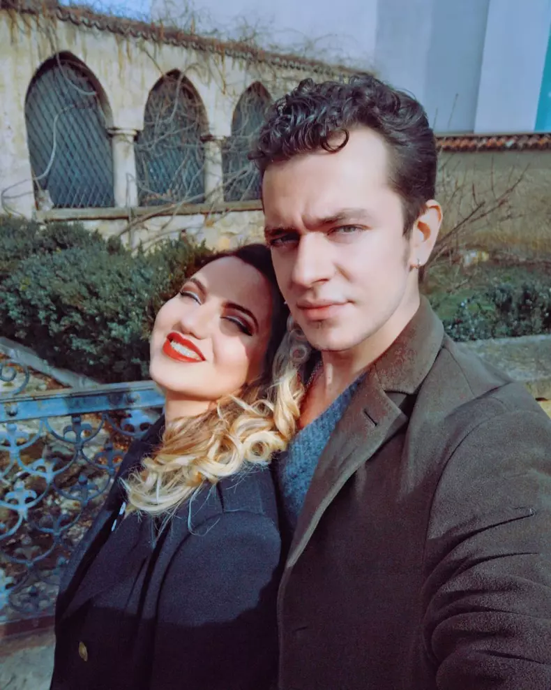 cine-este-sotia-lui-jean-gavril-10