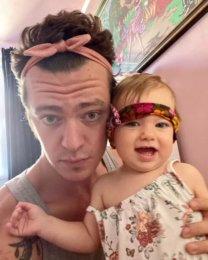 cine-este-sotia-lui-jean-gavril-5