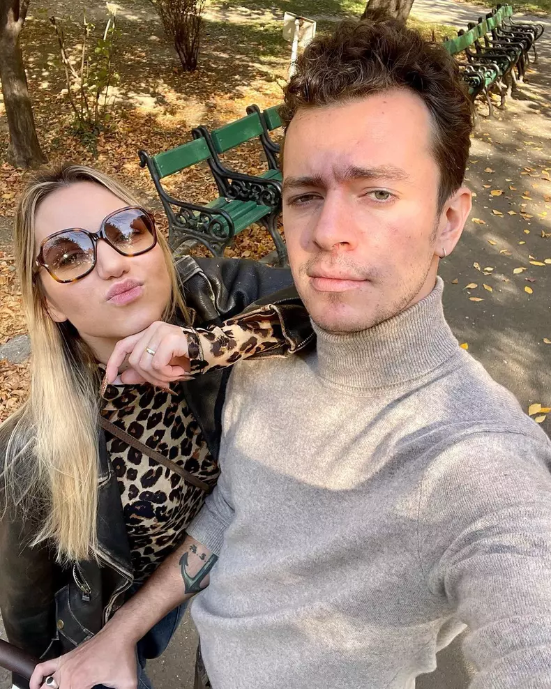 cine-este-sotia-lui-jean-gavril-6