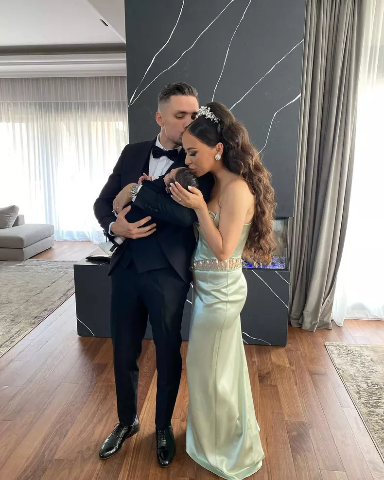 vladuta-lupau-a-ramas-cu-o-avere-dupa-botezul-fiului-sau.-ce-planuri-indraznete-are-artista-cu-banii-stransi-2