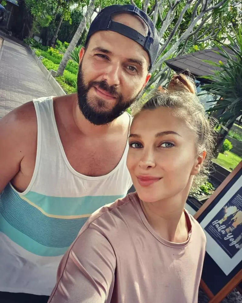 casnicie lora si ghenu