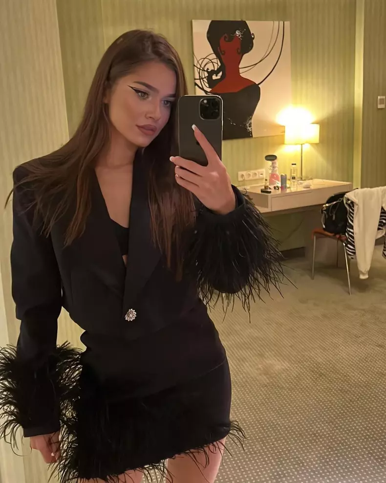 e11