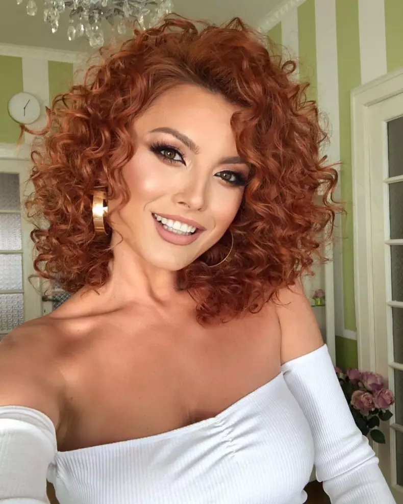 elena-gheorghe-va-prezenta-finala-eurovision-romania-alaturi-de-connect-r-1