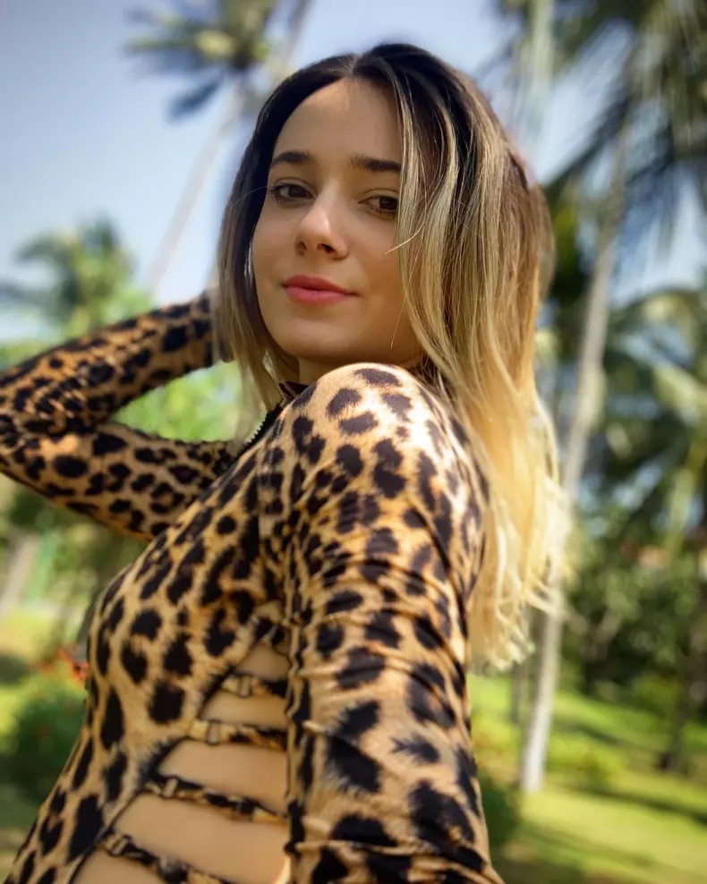 julie-stanciu-1