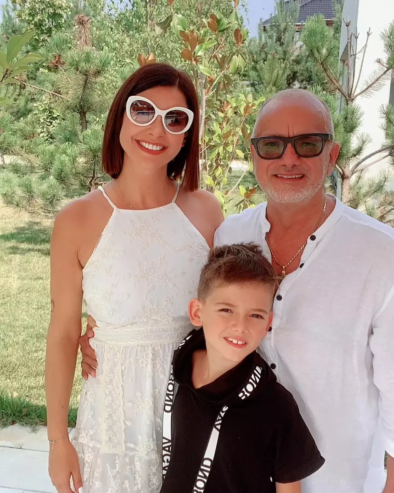 nataliabarbu_official_240401901_838848460152569_2370306524094168258_n