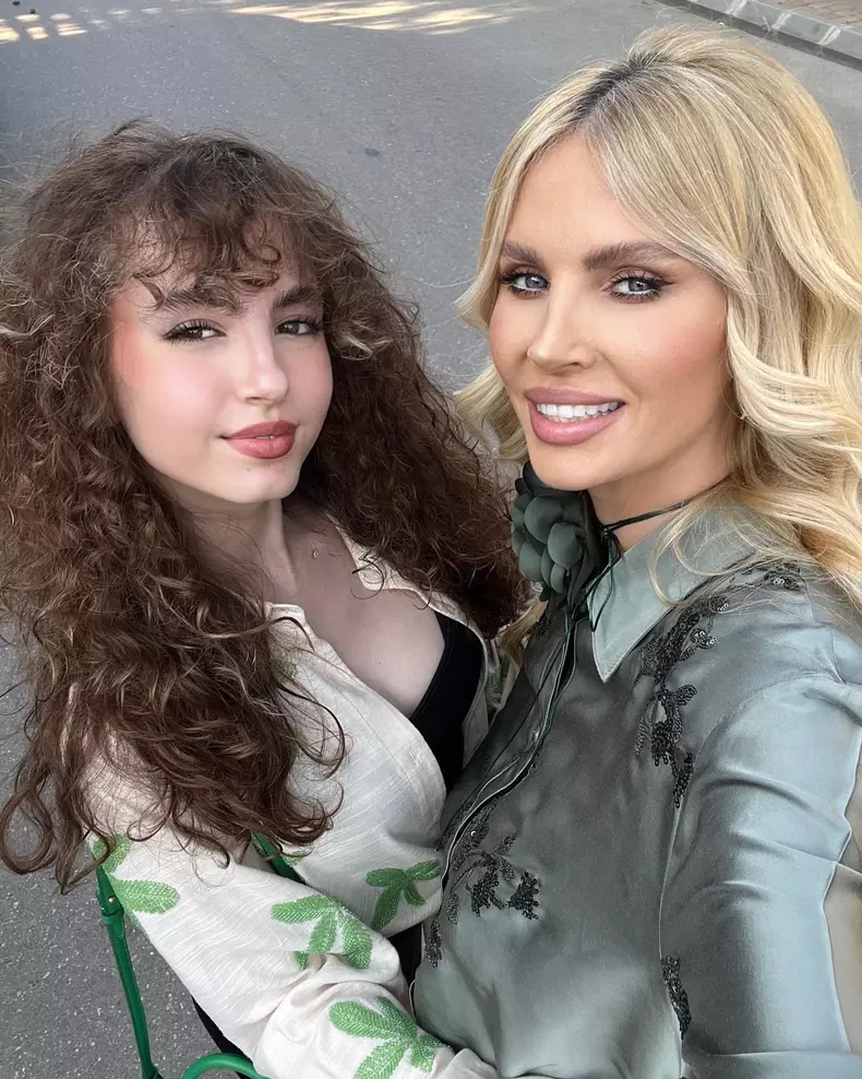 andreea si sofia