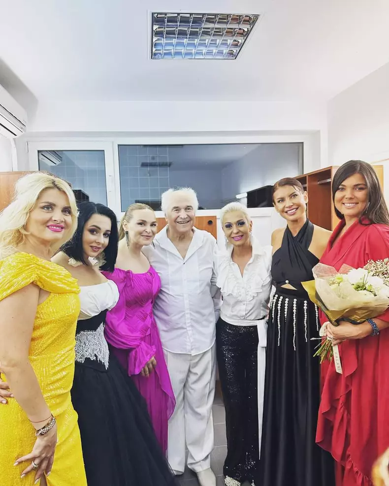 fb_img_1699283174156