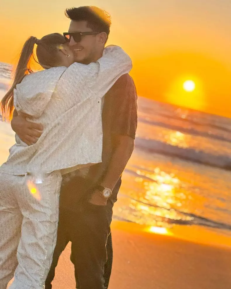 d893fe26-c7aa-4c56-be03-3755d7877837