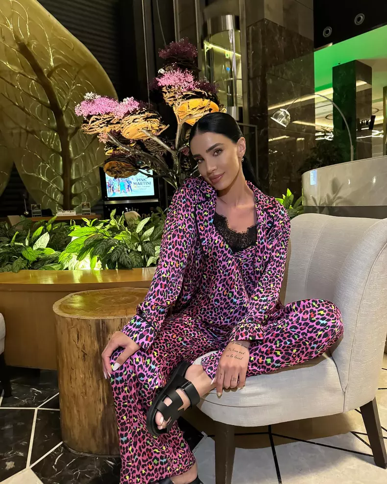adelina-pestritu-21