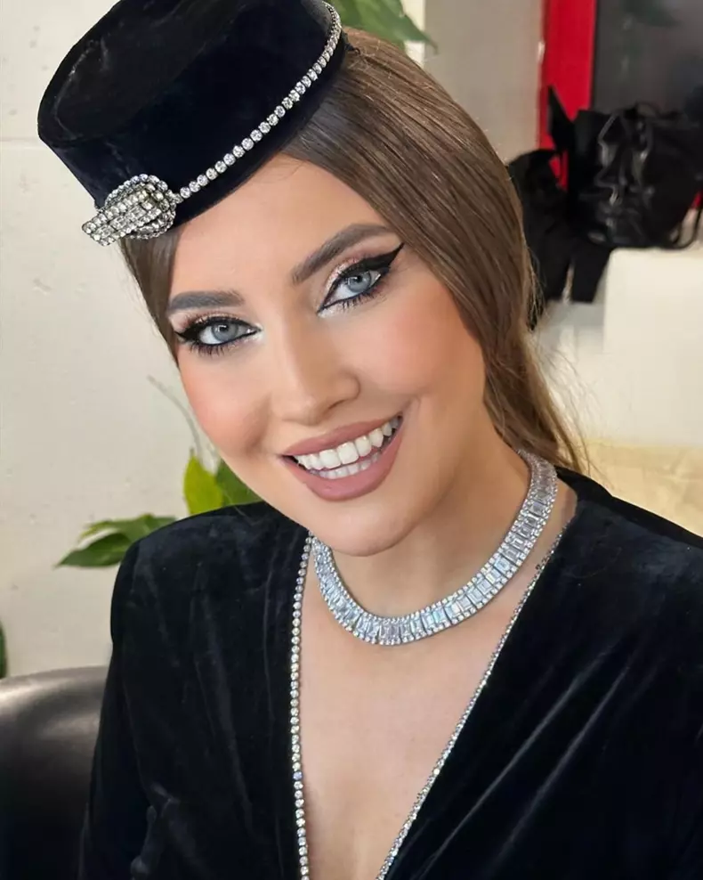 iulia-albu
