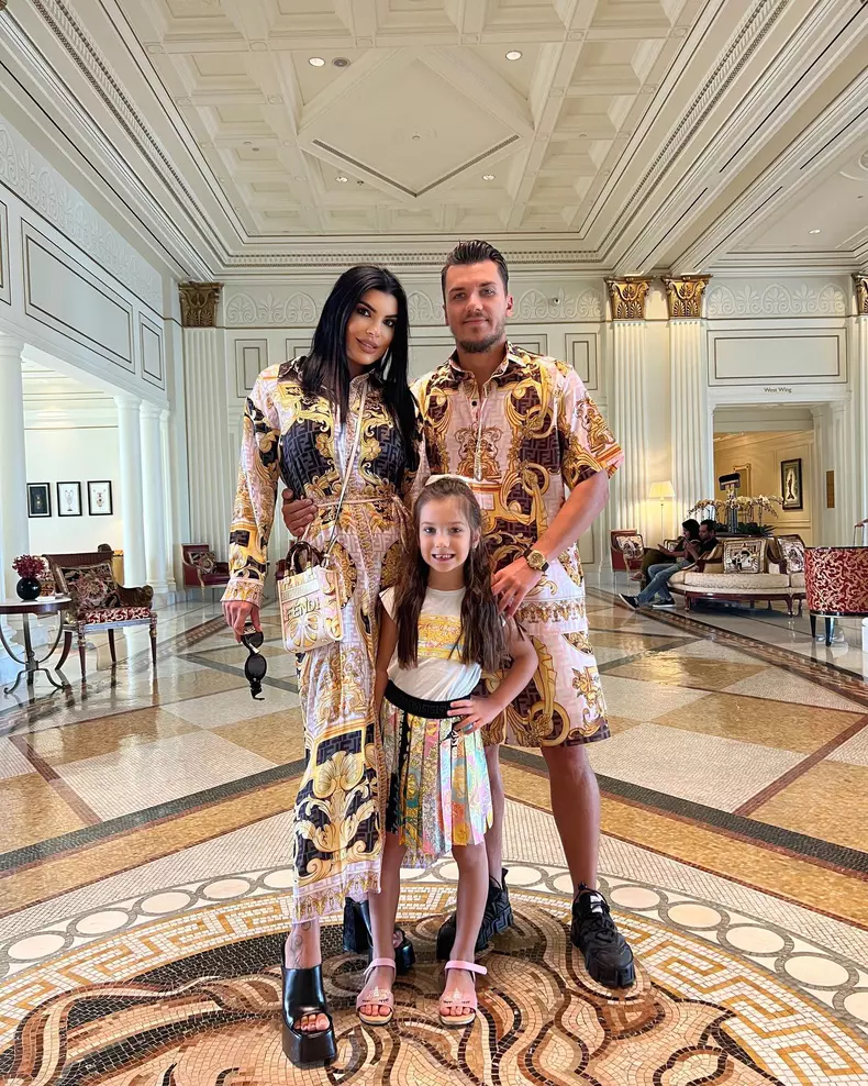 andreea tonciu familie89