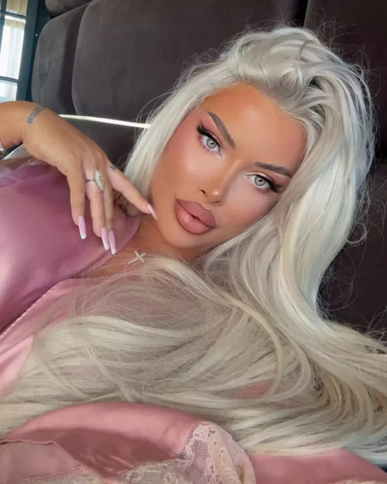 Loredana Chivu3