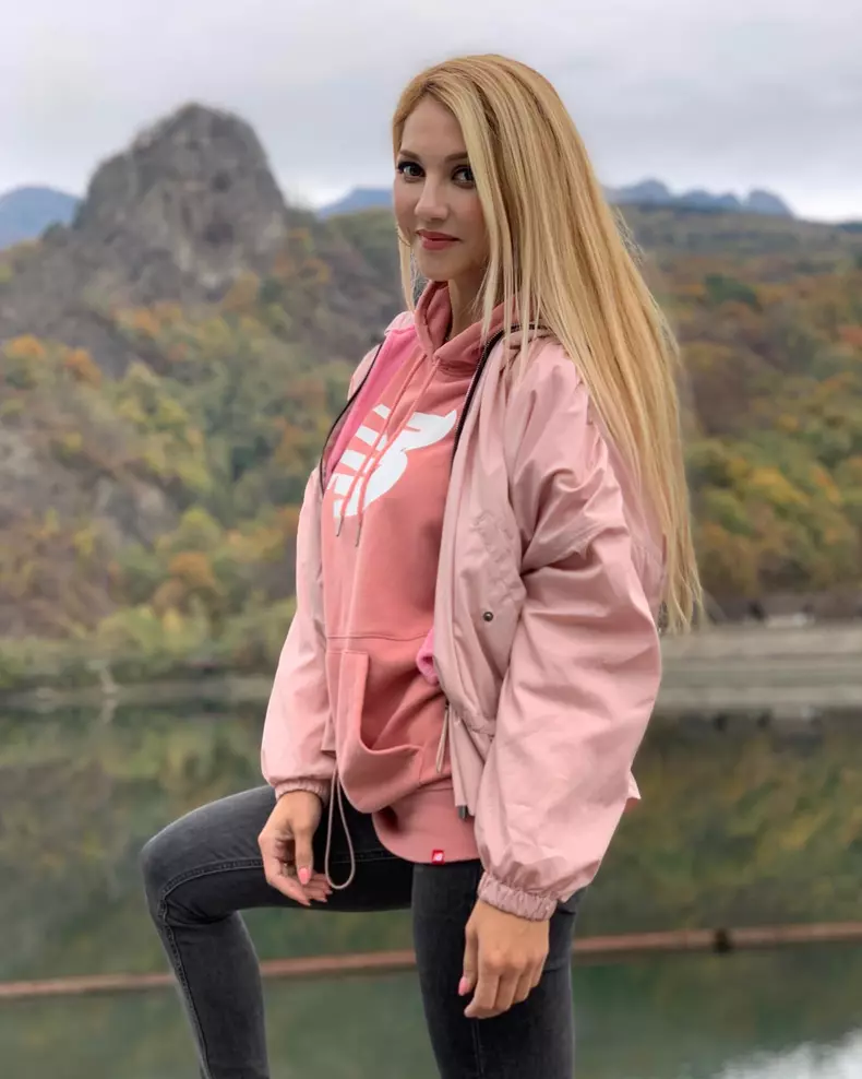 simona nae 50