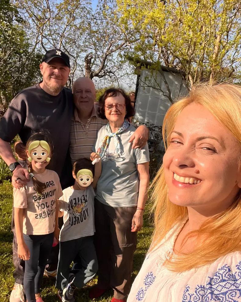 Simona Gherghe familie