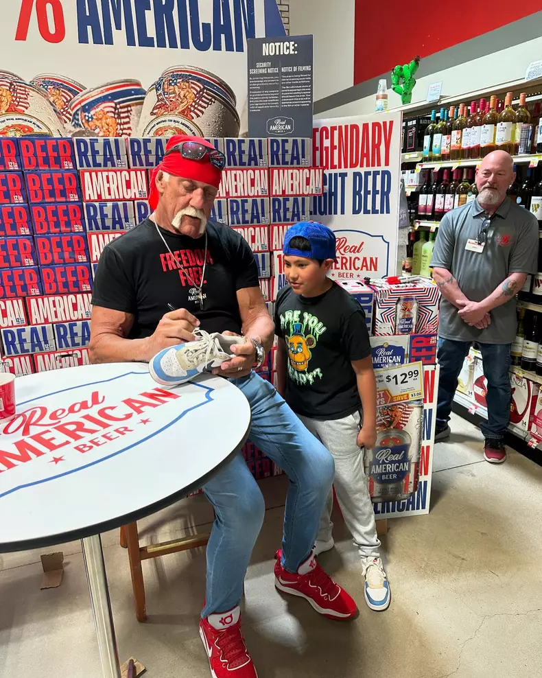 Hulk-Hogan-a-murit-10