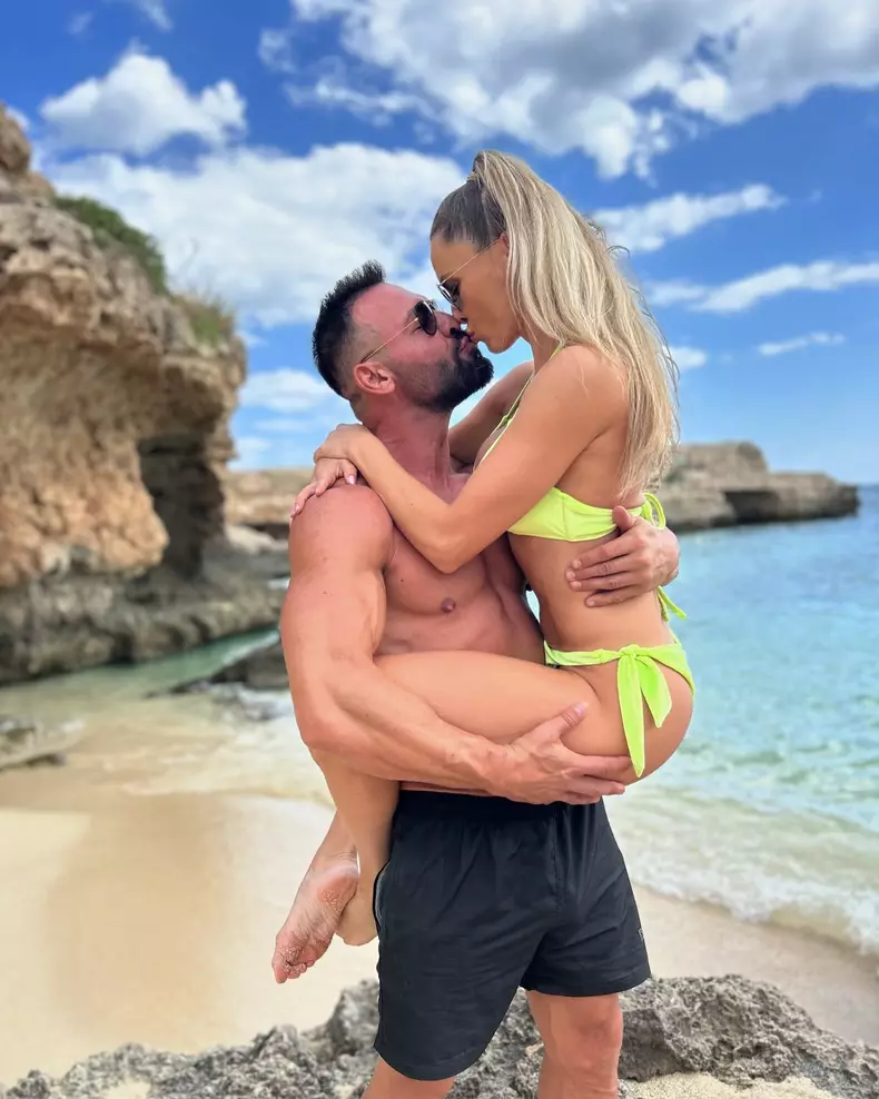 459990073_10161652645017128_7773418361302819258_n - Copy