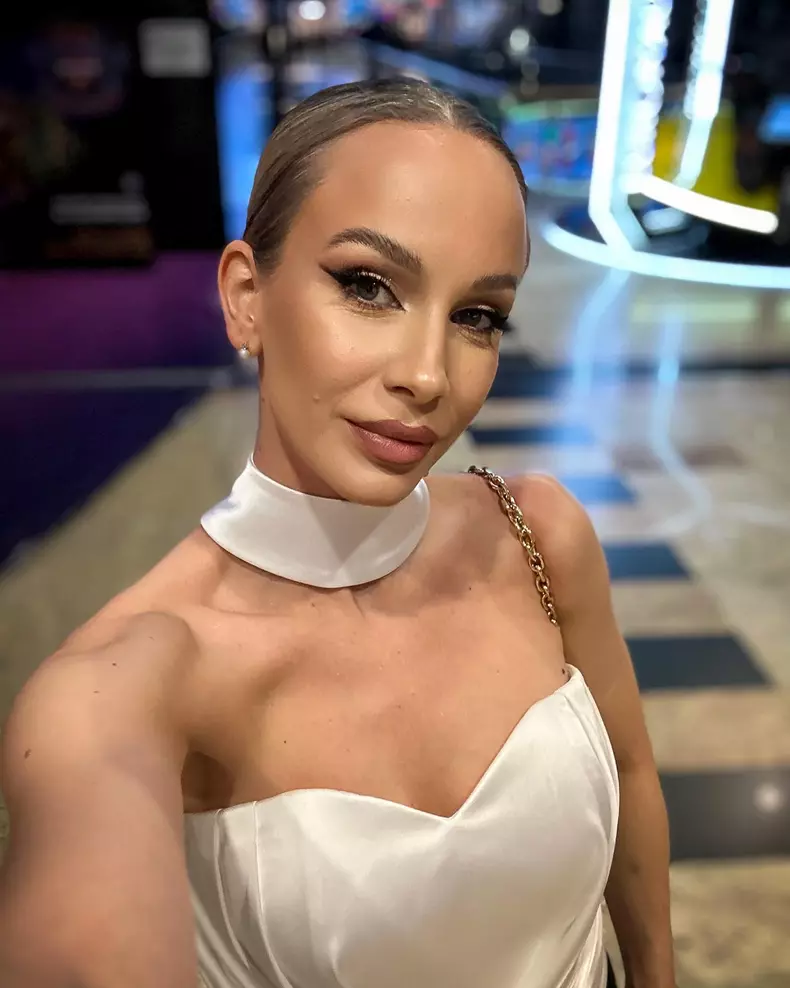 sandra-izbasa-13