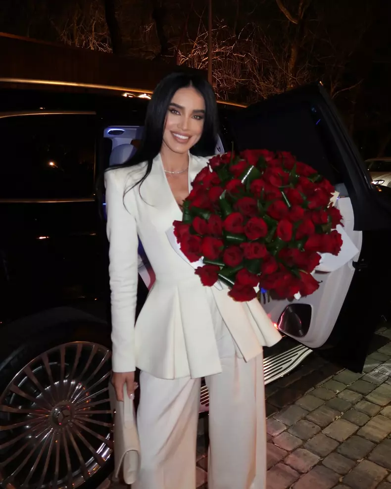 Adelina Pestrițu10