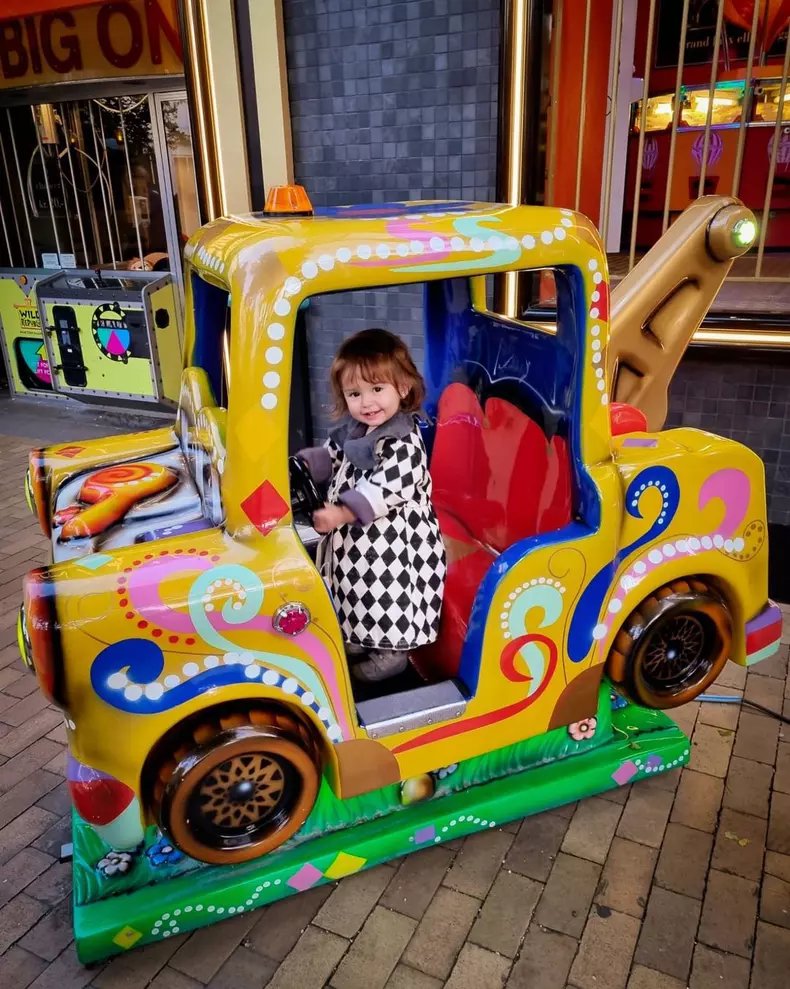 Decizia-de-ultim-moment-luata-de-Dana-Rogoz-in-ceea-ce-o-priveste-pe-fiica-ei-5