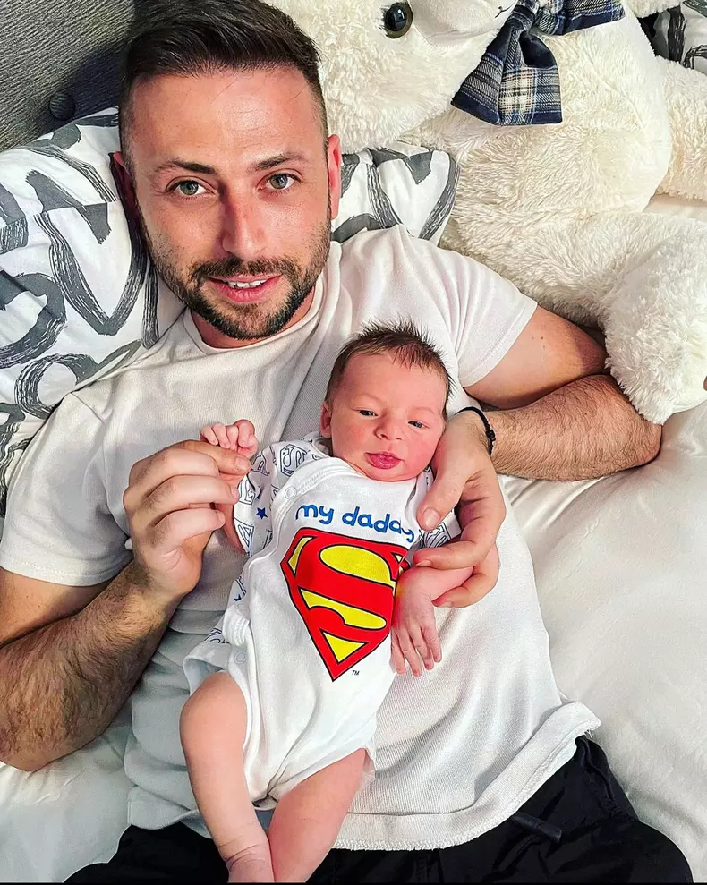 sarbatoare-in-familia-lui-radu-andrei-tudor-prezentatorul-newstime-de-la-kanal-d2-2