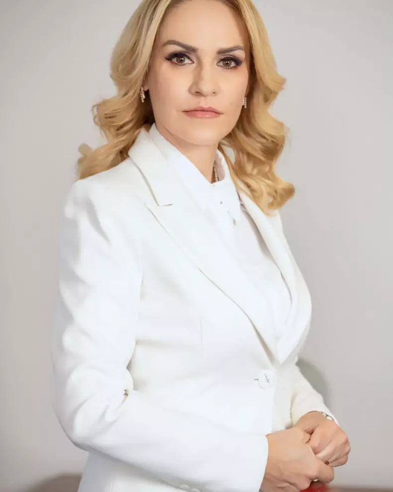 Gabriela Firea (7)