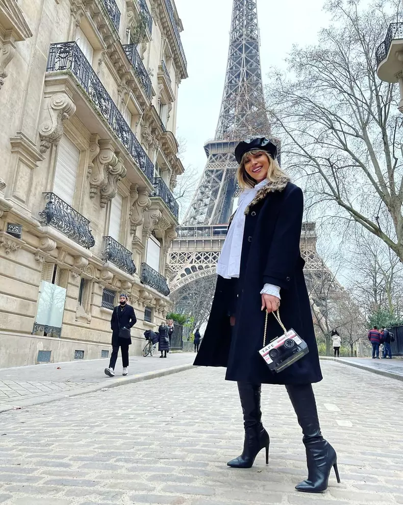Lora, ședință foto provocatoare în Paris. Cum s-a pozat alături de iubitul ei. „Flirt în Paris” (21)