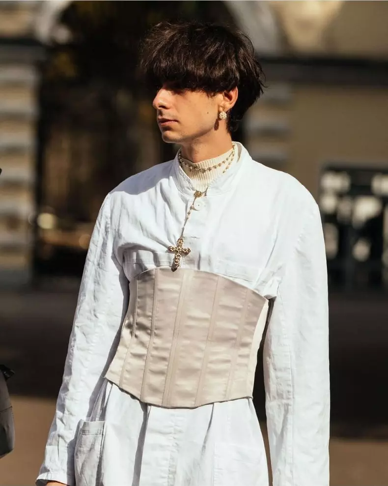 cum-arata-si-cu-ce-se-ocupa-fiul-lui-cristian-topescu-5