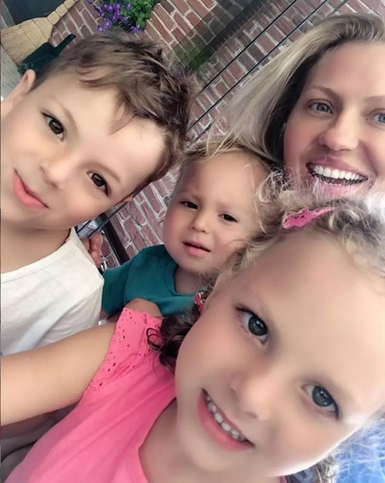 Mirela-Vaida-izolare3