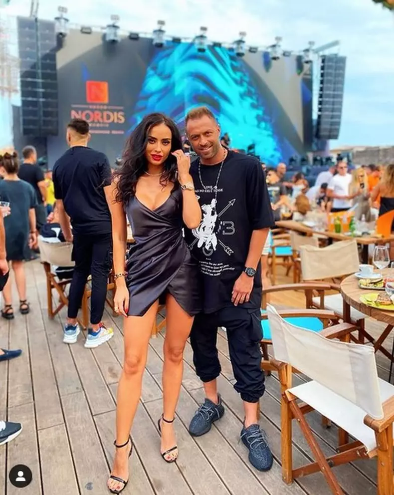 sotia-Cristi-Pulhac-splash7