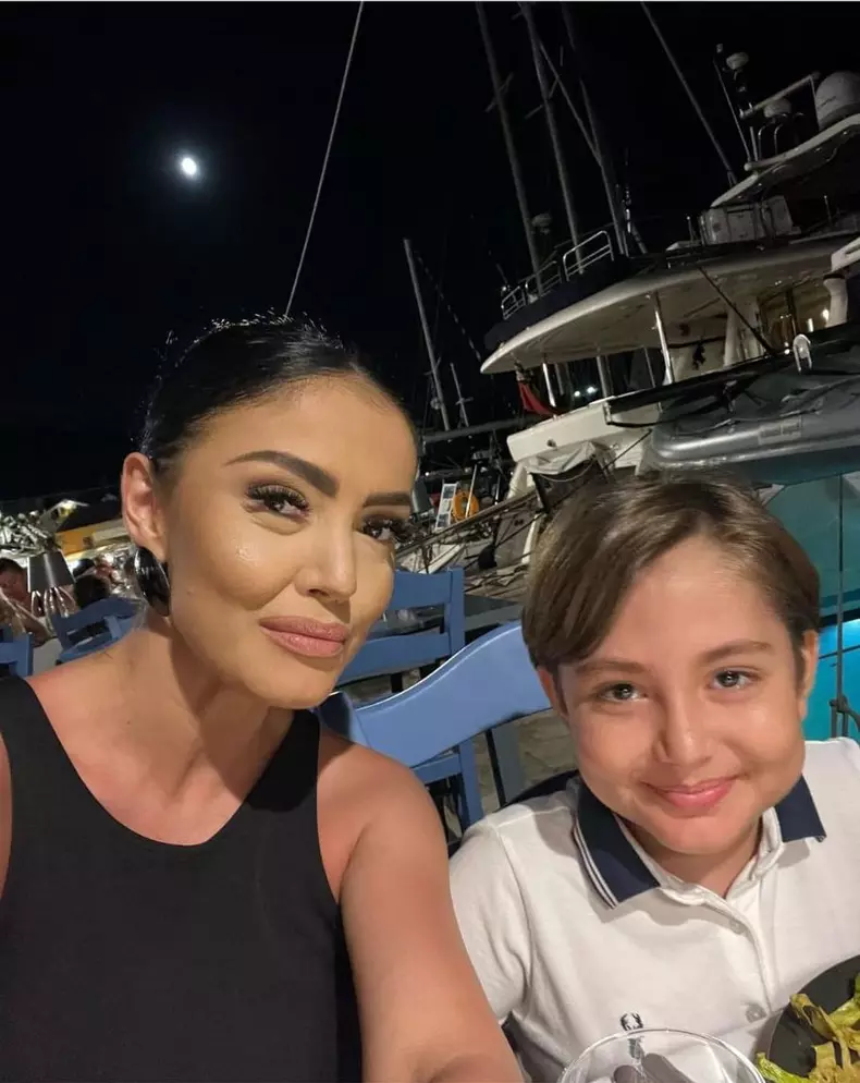 Andreea-Mantea-costum-de-baie-7