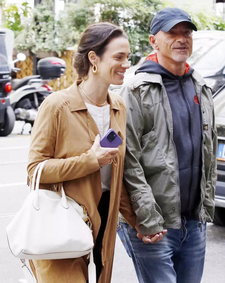 EXCLUSIVE: Eros Ramazzotti is a tender grandpa, out in Milan with grandson Cesare Augusto Cerza, daughters Aurora and Raffaela, and girl-friend Dalila Gelsomino