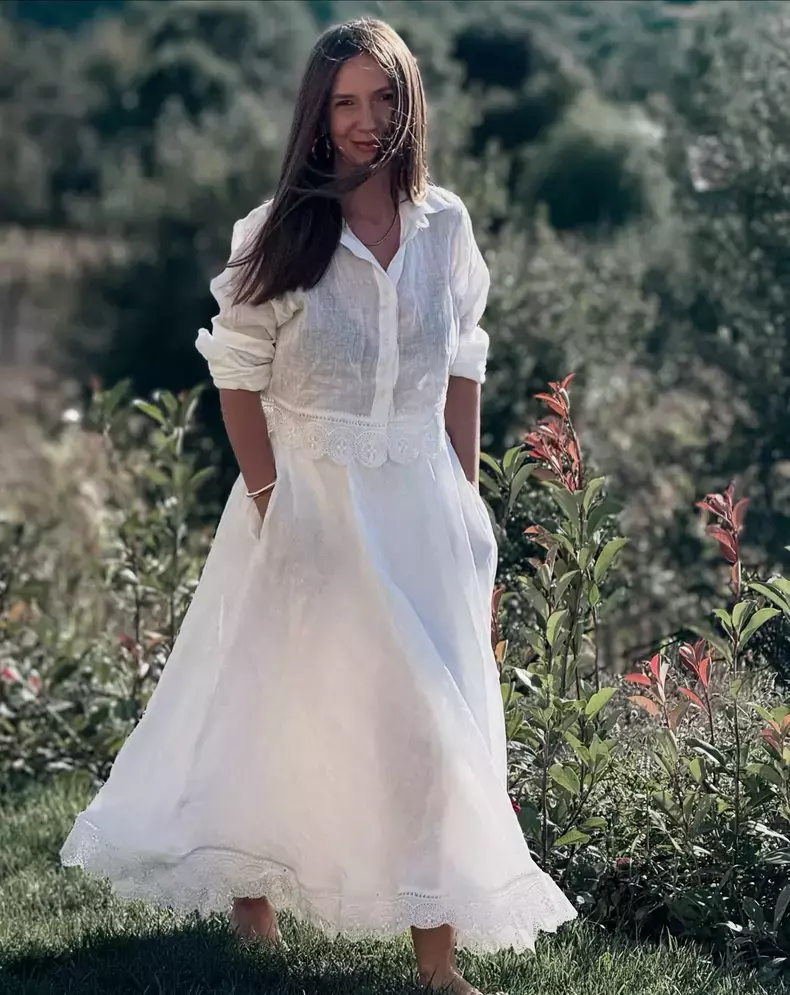 adela-popescu0