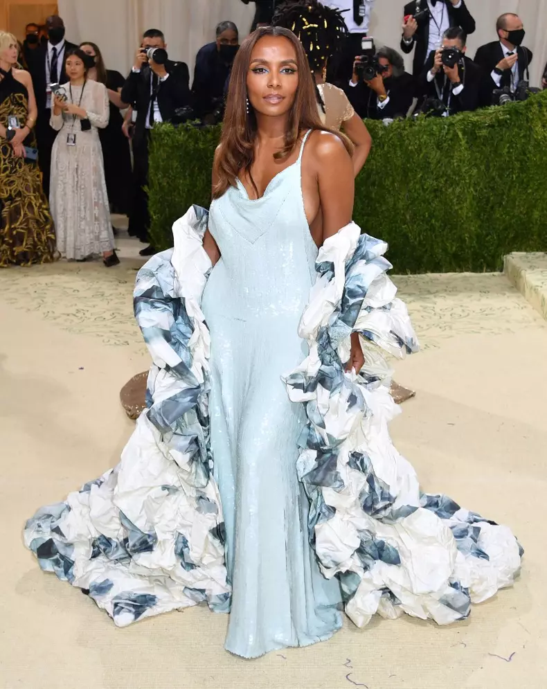 Janet Mock în Valentino Haute Couture