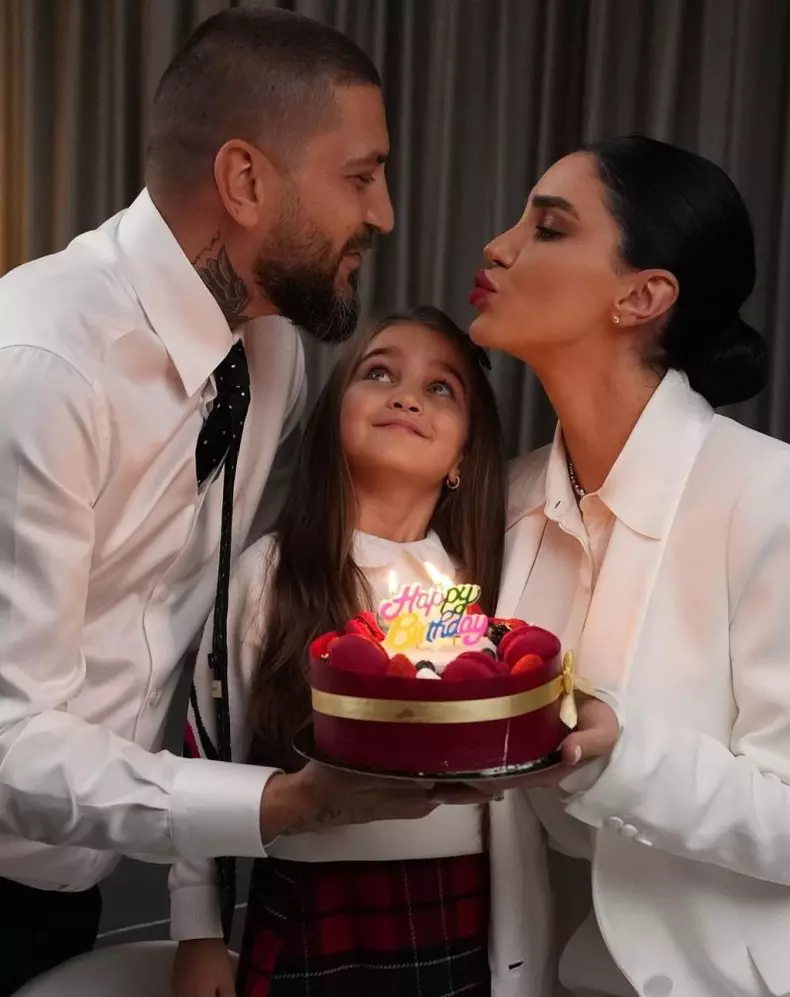 adelina-pestritu-fiica-3