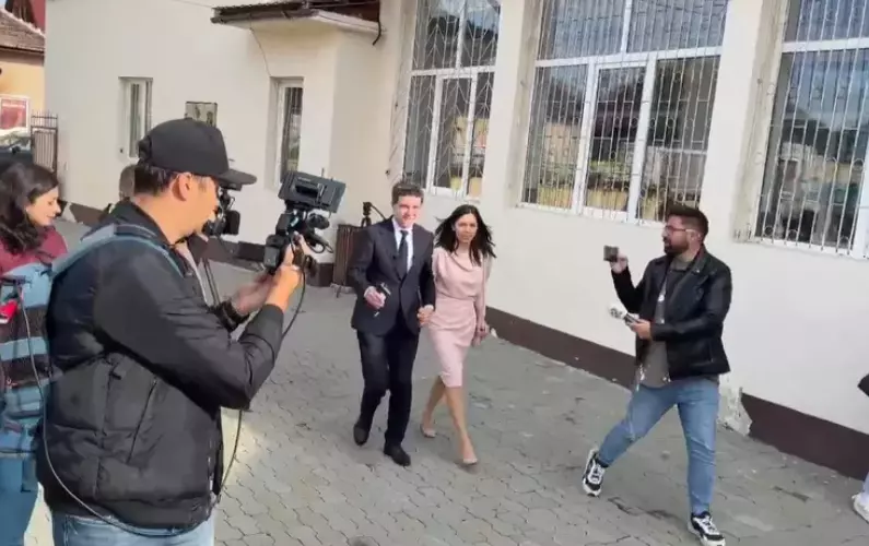 mirabela-gradinaru-nicusor-dan-alegeri-prezidentiale-2025 (1)