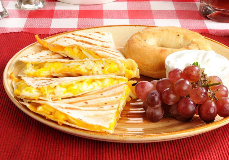 14666152_1015407357611509157_n