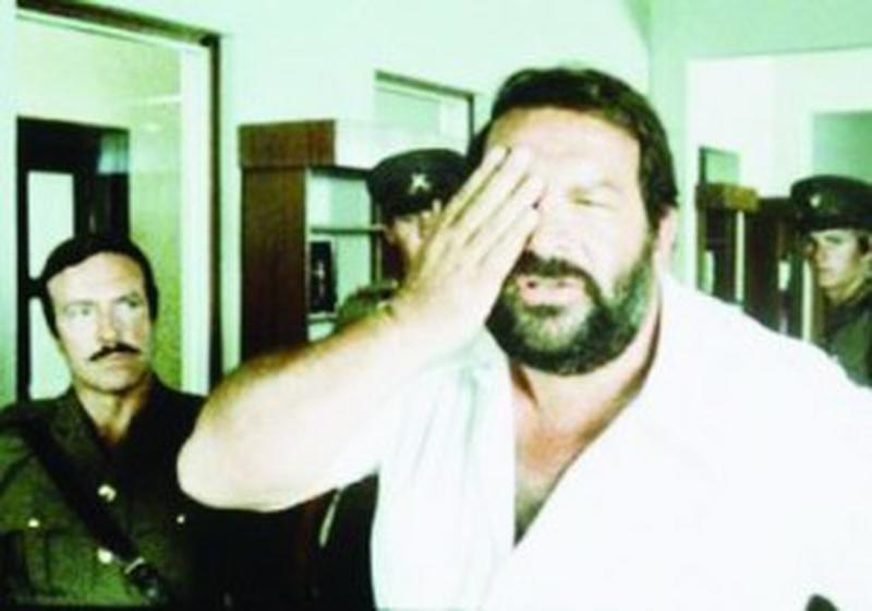 Piedone L´ Africano2