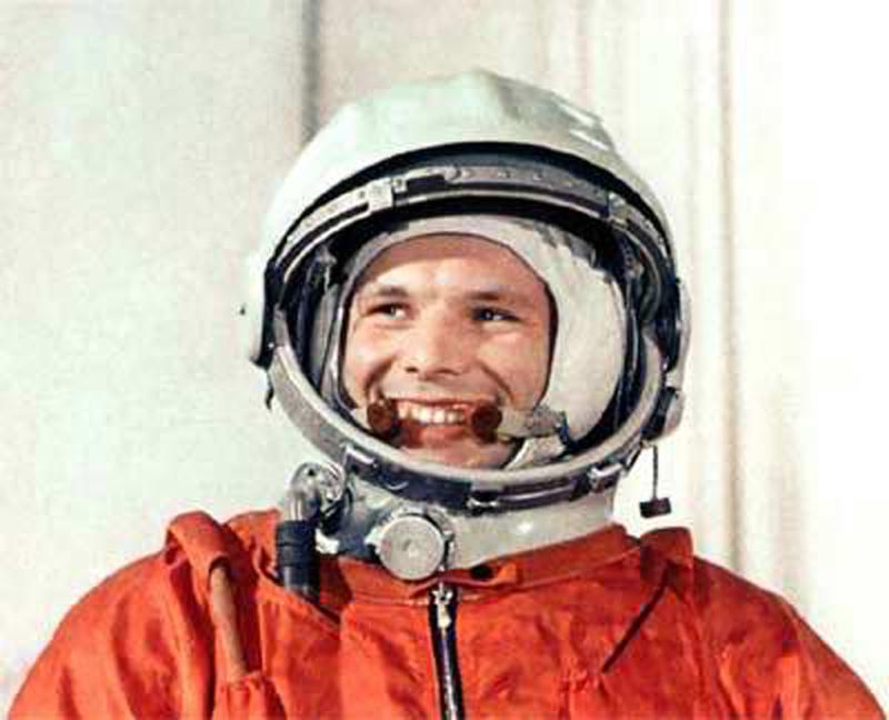EROUL RUS. Iuri Gagarin ar fi împlinit 76 de ani pe 9 martie 2010. Cosmonautul avea doar 27 de ani când a ajuns în spaţiu.